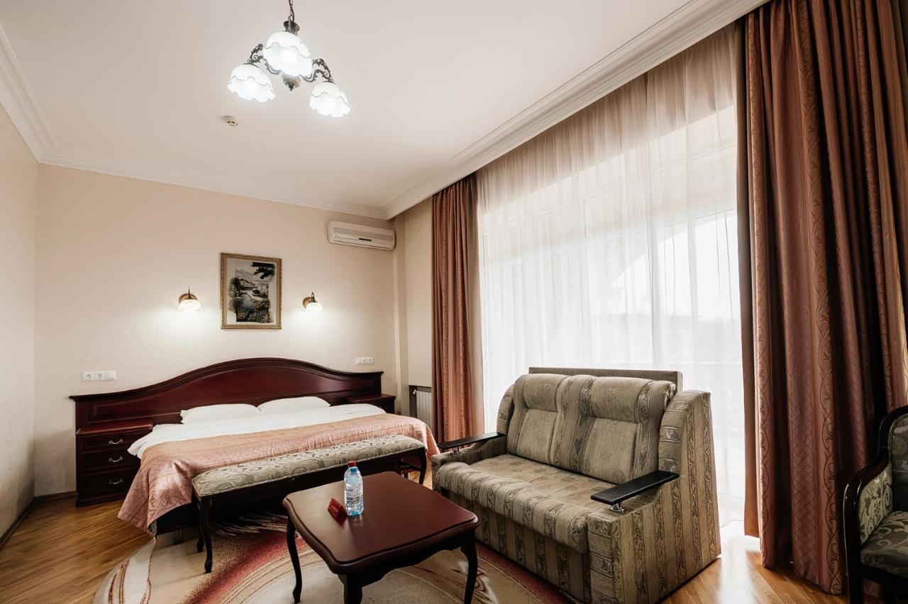 Chebotarev Hotel Sochi Ngoại thất bức ảnh