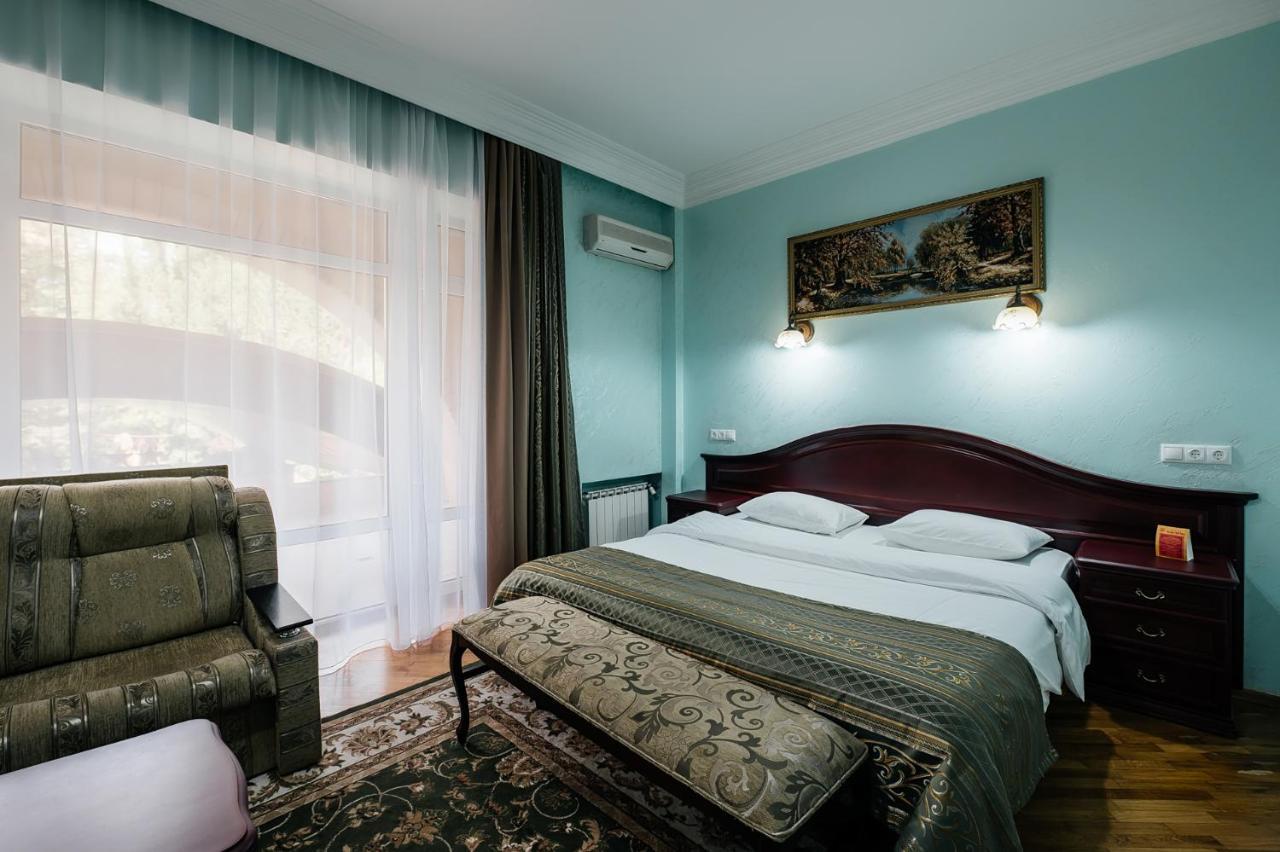 Chebotarev Hotel Sochi Ngoại thất bức ảnh